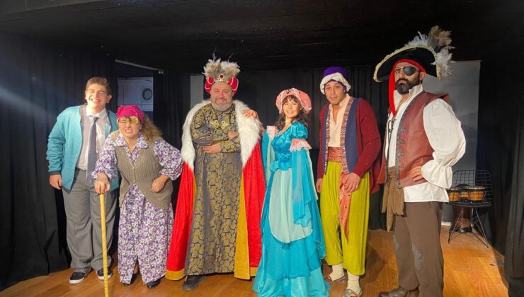 Dünya Tiyatrolar Günü’nde Wiky’den çocuklara ücretsiz tiyatro oyunu