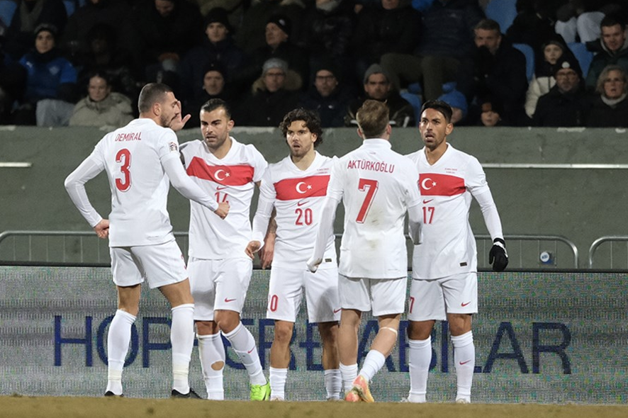 İzlanda’yı Deplasmanda Geçen A Milli Takım, A Ligi’ne Göz Kırptı!