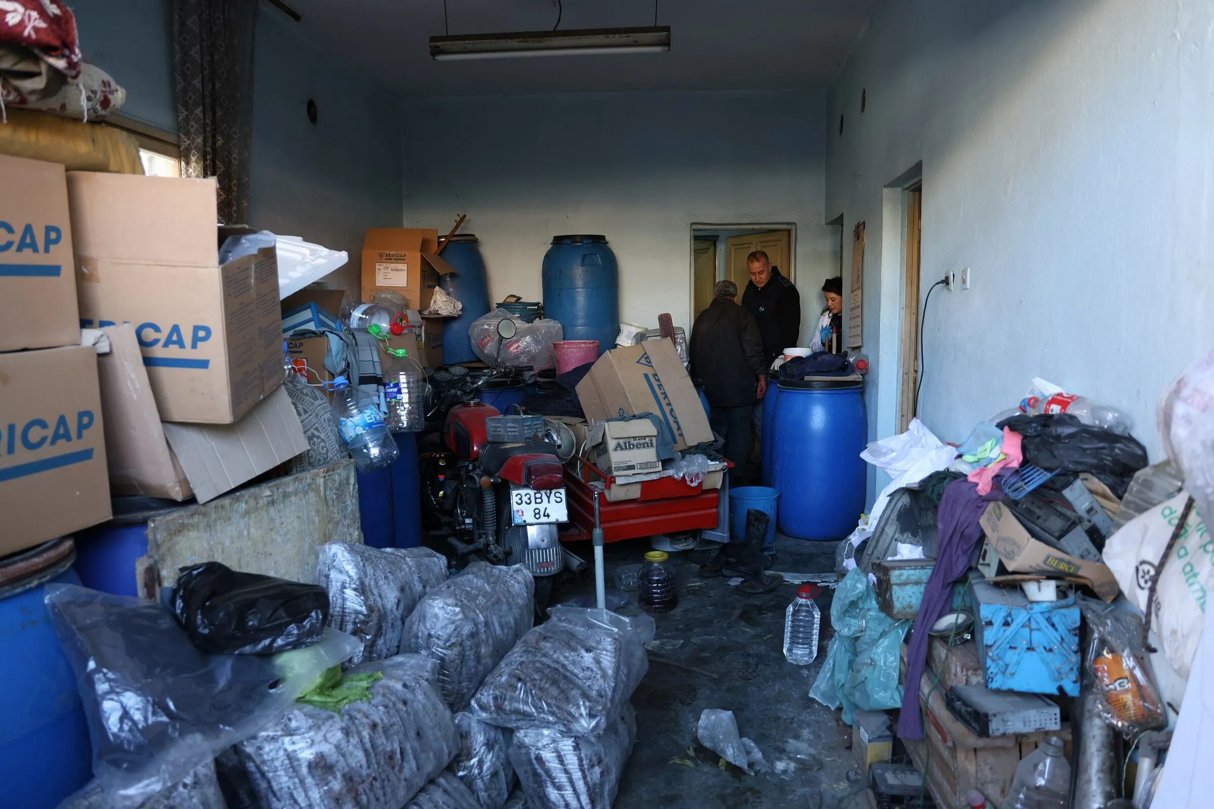 Toroslar’da Hijyen Skandalı: 10 Ton Şalgam İmha Edildi